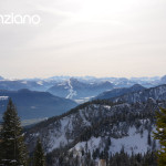 Blick in die winterlichen Alpen von der Kampenwand aus